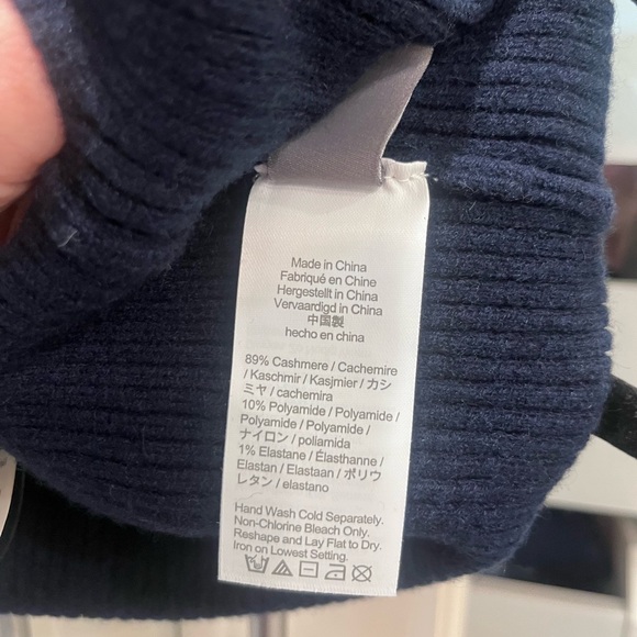 J.CREW Cashmere-blend cropped sweater-tank NWT XS Navy - Picture 3 of 6